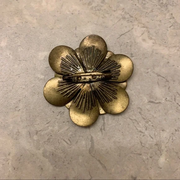 4/$15 Flower Brooch pin - Picture 2 of 3